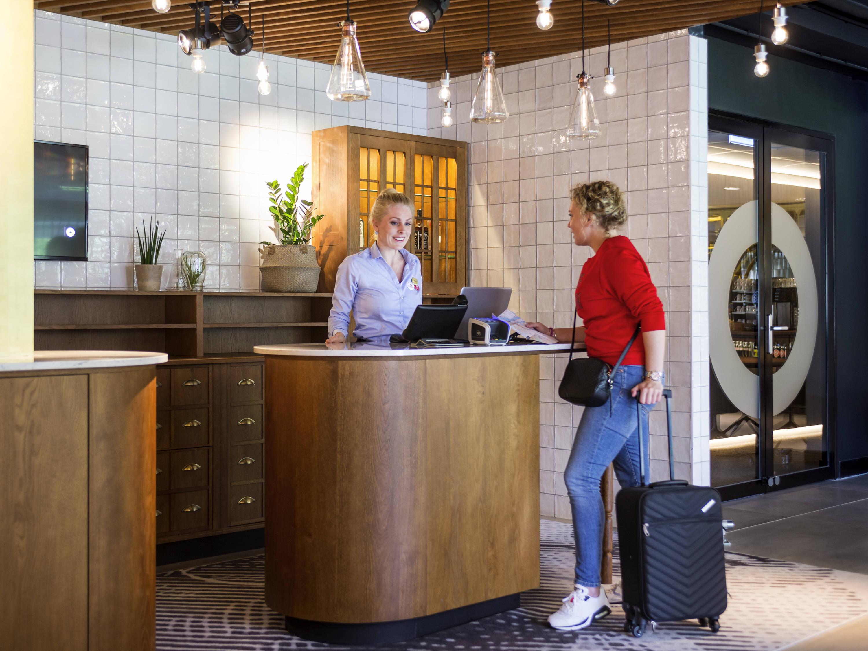 Adagio Amsterdam South 4*