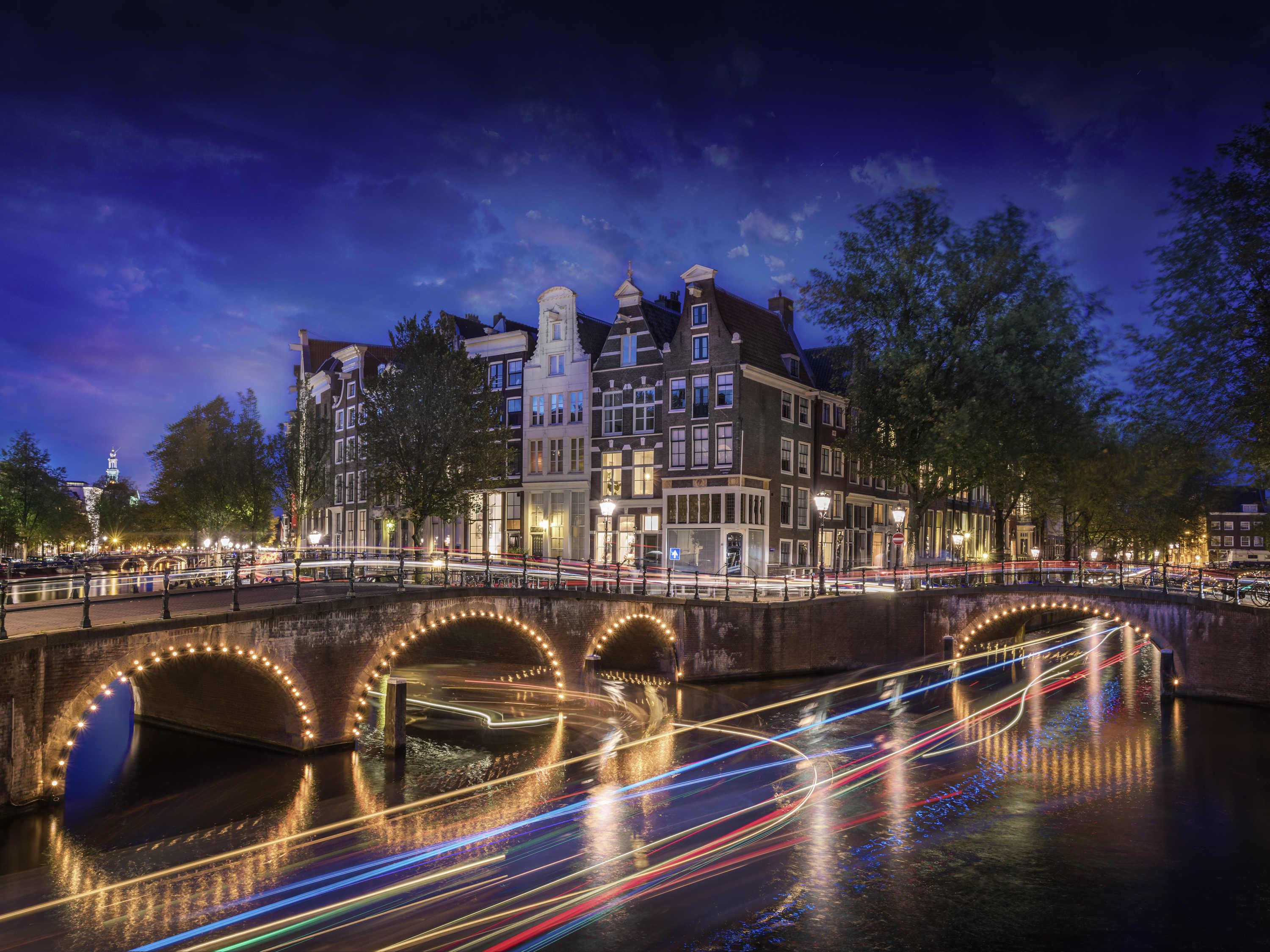 Adagio Amsterdam South 4*
